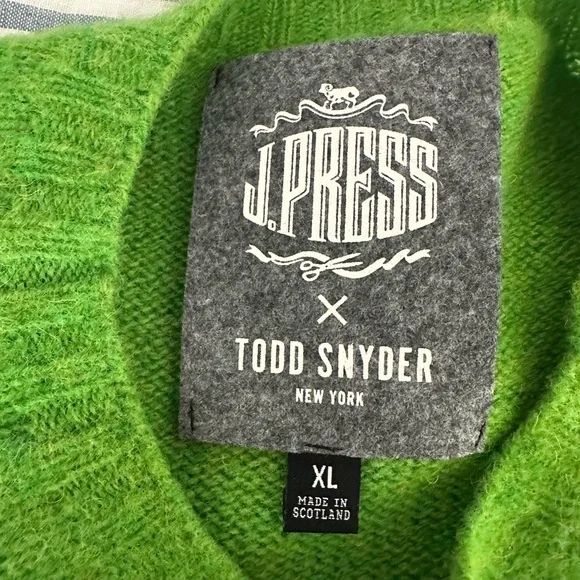 Green Wool Sweater for Men - Picture 2 of 4